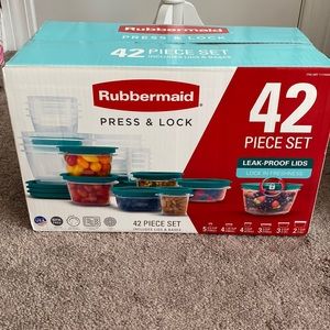Rubbermaid 42 Piece Set ✨